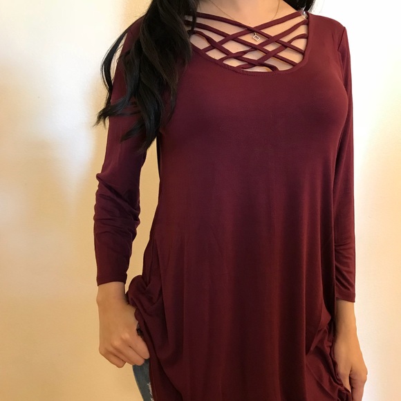 Burgundy Criss Cross Front 3/4 Sleeves Top - Picture 5 of 8